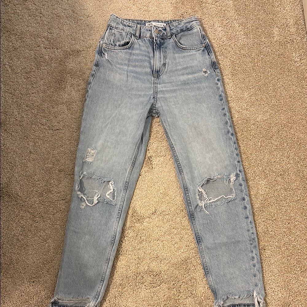 ZARA- Distressed Light Wash/High Waist Mom  Jean